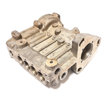Korpus Pompy Wtryskowej 4-Cylindry URSUS C-385 / 83009921