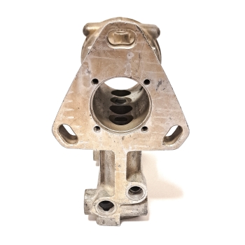 Korpus Pompy Wtryskowej 4-Cylindry URSUS C-385 / 83009921